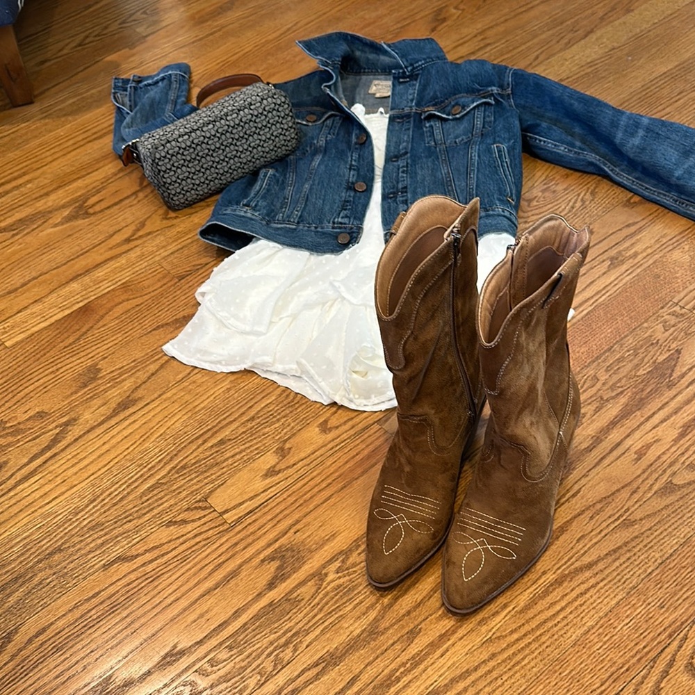 Sam & Libby Breanna Boot, Mid-Calf Women’s Cowboy Style, Tan Color, Size 9